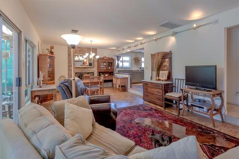2213 Catalina Dr, Davis, CA 95616 photo 9
