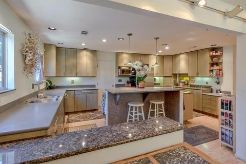 2213 Catalina Dr, Davis, CA 95616 photo 5