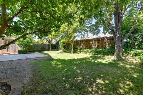 8233 Trieste Ct, Antelope, CA 95843 photo 18