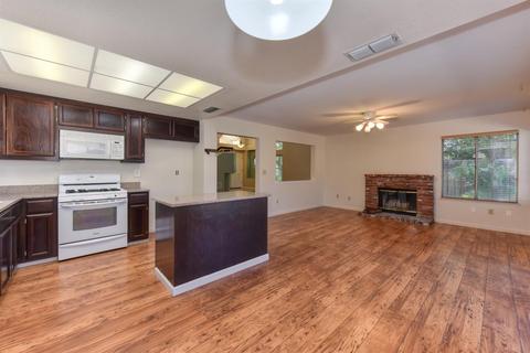 8321 Elegans Ct, Antelope, CA 95843 photo 9