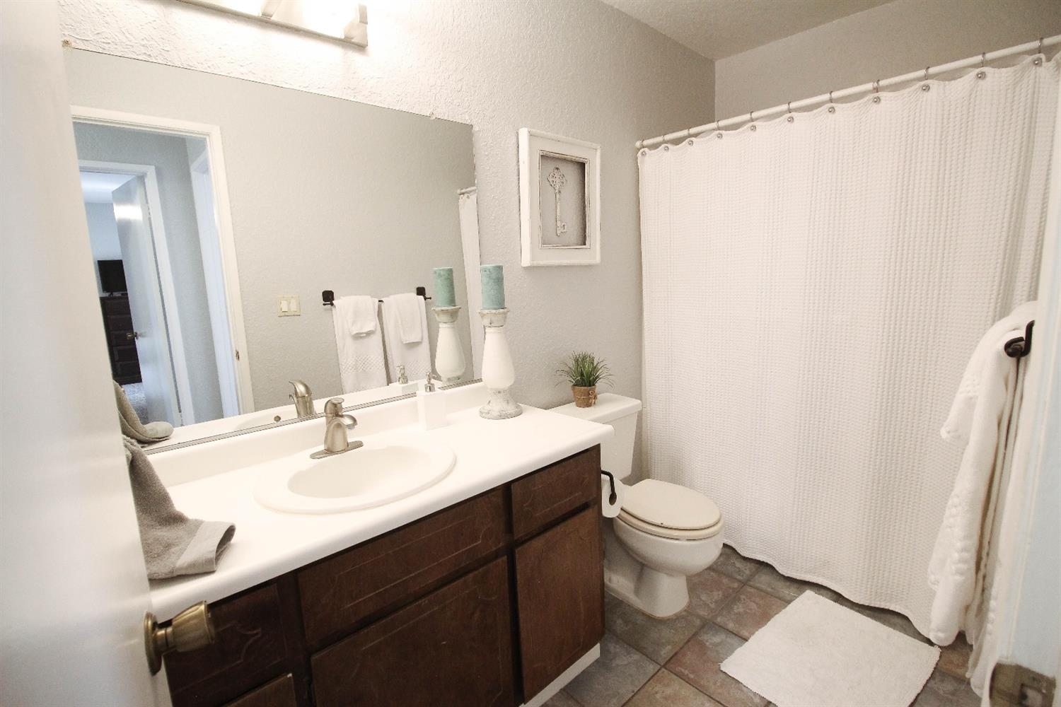 908 W Union Ave, Modesto, CA 95356 photo 17
