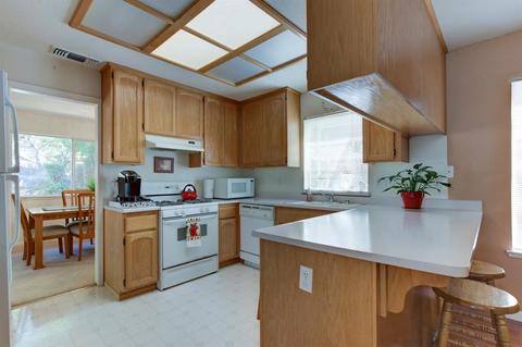2419 Pinnacles Dr, Rocklin, CA 95677 photo 9