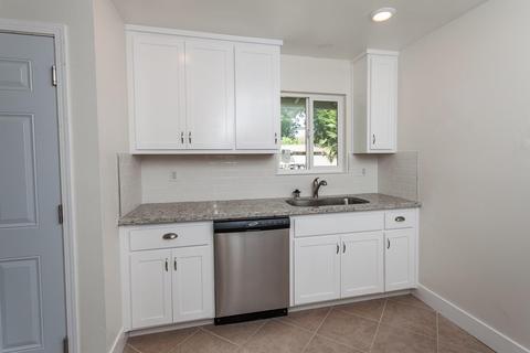 2208 Carver Rd, Modesto, CA 95350 photo 3