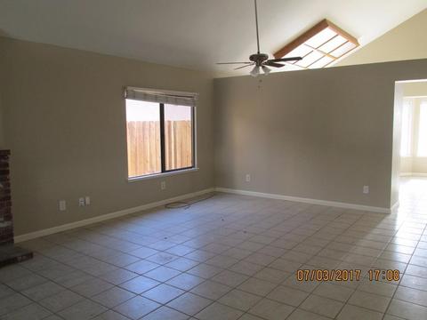 2117 Noelle Ct, Modesto, CA 95355 photo 4