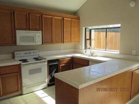 2117 Noelle Ct, Modesto, CA 95355 photo 10