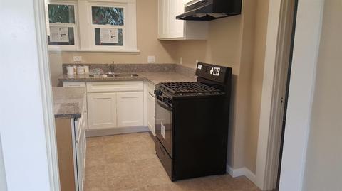 201 E Tokay St, Lodi, CA 95240 photo 8