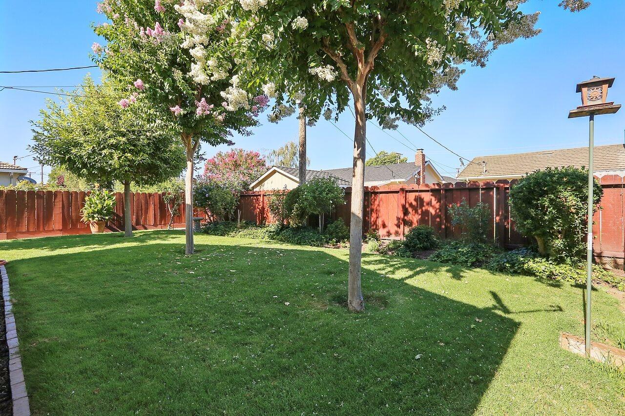 1224 Glenhurst Dr, Lodi, CA 95240 photo 23