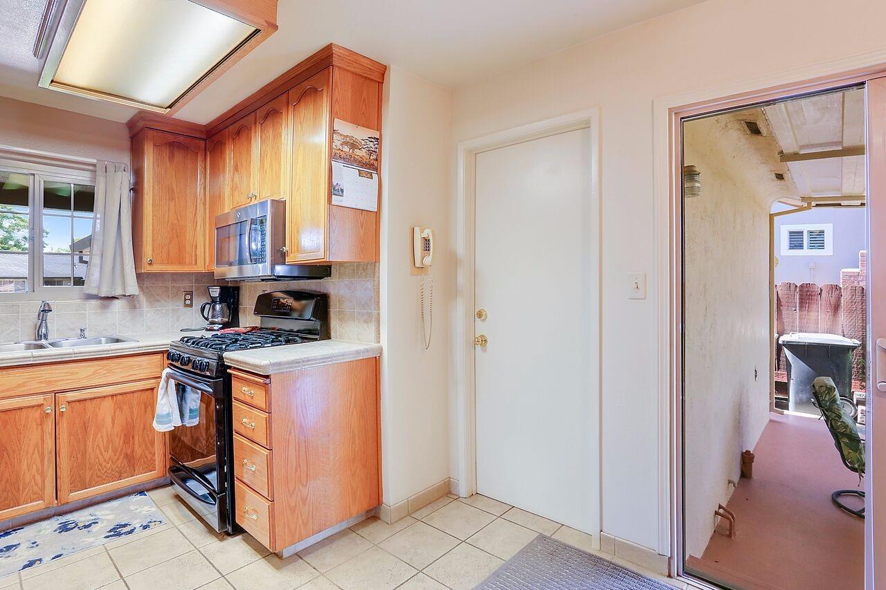 1224 Glenhurst Dr, Lodi, CA 95240 photo 8
