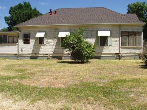 279 West Ave, Gustine, CA 95322 photo 2
