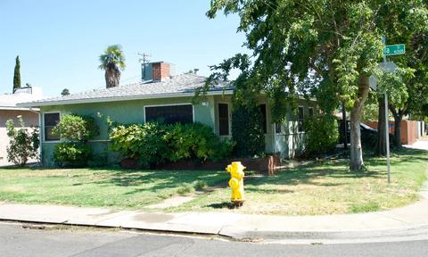 2004 Sequoia St, Ceres, CA 95307 photo 2