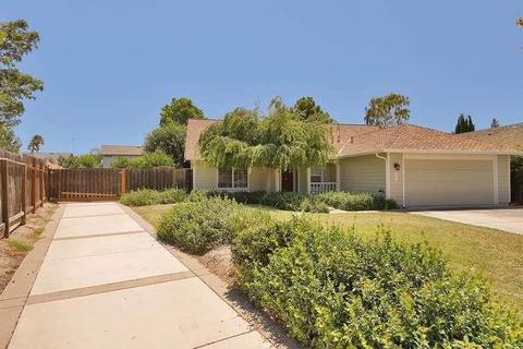 560 Palm Cir, Tracy, CA 95376 photo 1