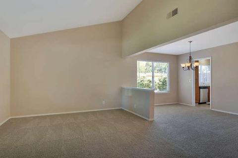 560 Palm Cir, Tracy, CA 95376 photo 7