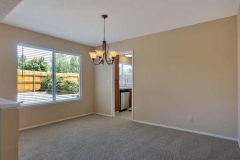 560 Palm Cir, Tracy, CA 95376 photo 8