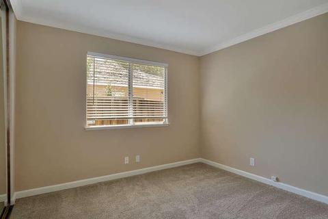 560 Palm Cir, Tracy, CA 95376 photo 11