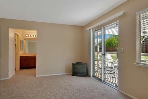 560 Palm Cir, Tracy, CA 95376 photo 13
