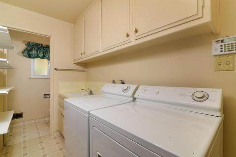 6760 Havenside Dr, Sacramento, CA 95831 photo 22
