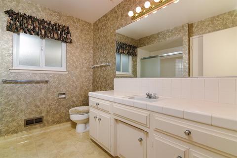 6760 Havenside Dr, Sacramento, CA 95831 photo 21