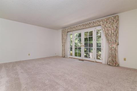 6760 Havenside Dr, Sacramento, CA 95831 photo 16