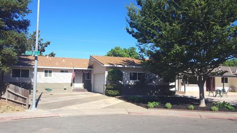 1417 Kingfield Dr, Modesto, CA 95350 photo 1