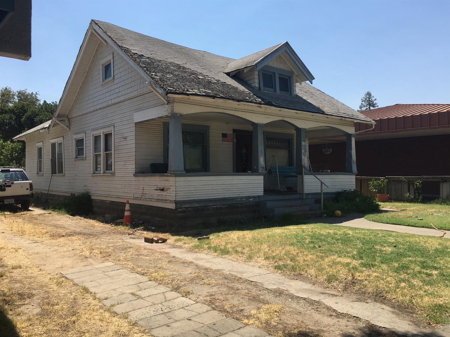 516 E Main St, Turlock, CA 95380 photo 1