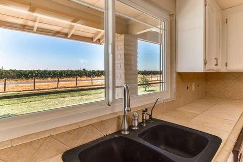 14375 E Jahant Rd, Acampo, CA 95220 photo 3