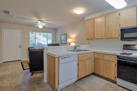 1707 Olympic Dr #28, Davis, CA 95616 photo 3