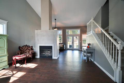 5612 Greco Ln, Salida, CA 95368 photo 8