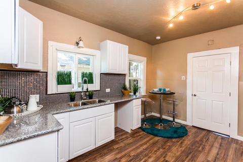 210 Roselawn Ave, Modesto, CA 95351 photo 3