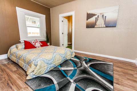 210 Roselawn Ave, Modesto, CA 95351 photo 10