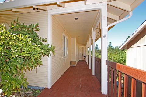 36 Walnut St, Colfax, CA 95713 photo 3