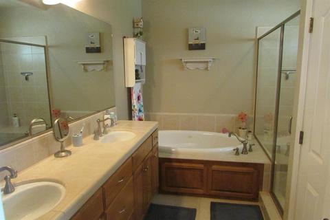 23552 Griffith Gate Ln, Acampo, CA 95220 photo 23