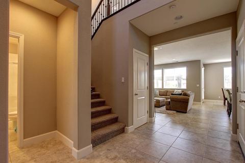 2102 Collet Ct, Rocklin, CA 95765 photo 3