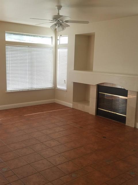 923 Zumstein Dr, Ripon, CA 95366 photo 3