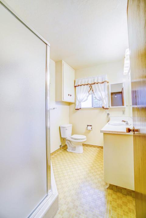 3618 Hollister, Carmichael, CA 95608 photo 5