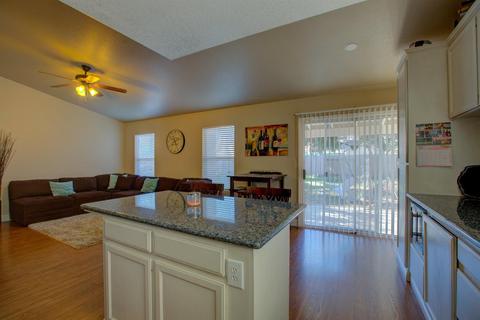 332 Crowley Dr, Turlock, CA 95382 photo 5