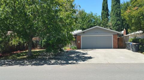 1319 Whittier Dr, Davis, CA 95618 photo 1