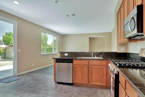 13340 Pipestone St, Lathrop, CA 95330 photo 6