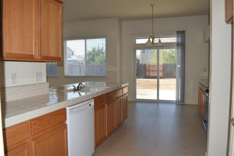 3909 Fallen Oak Dr, Modesto, CA 95355 photo 8