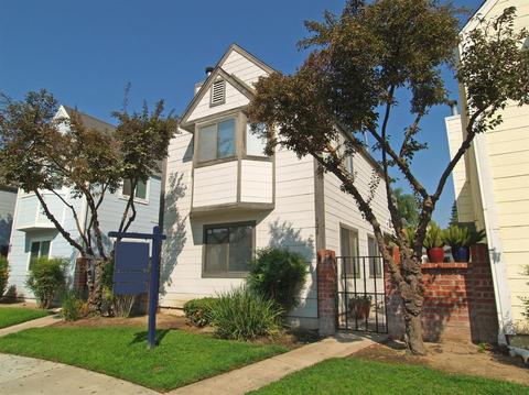 426 Benjamin Pl, Manteca, CA 95337 photo 1