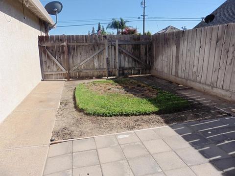 859 E Milgeo Ave, Ripon, CA 95366 photo 23
