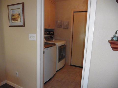 859 E Milgeo Ave, Ripon, CA 95366 photo 9