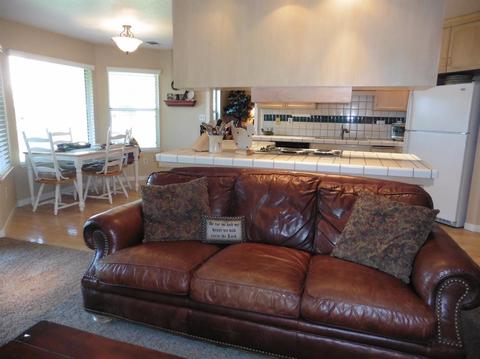 859 E Milgeo Ave, Ripon, CA 95366 photo 4