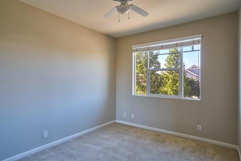 2377 Golden Leaf Ln, Tracy, CA 95377 photo 11