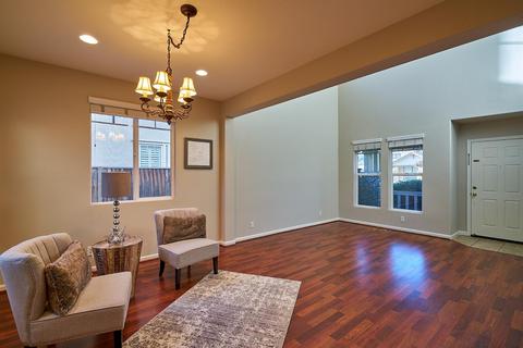 2377 Golden Leaf Ln, Tracy, CA 95377 photo 3