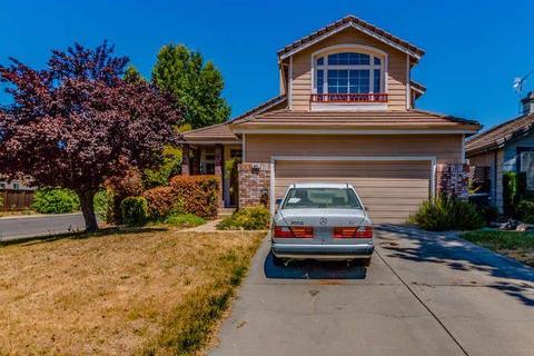 511 Renaissance Dr, Tracy, CA 95376 photo 2