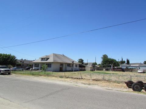 818 8th St, Turlock, CA 95380 photo 1