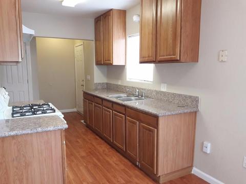 417 Spencer Ave, Modesto, CA 95351 photo 2