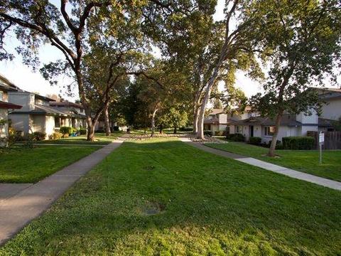 5828 Peppermill Ct #4, Sacramento, CA 95841 photo 1