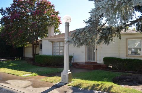 209 N Crescent Ave, Lodi, CA 95240 photo 2