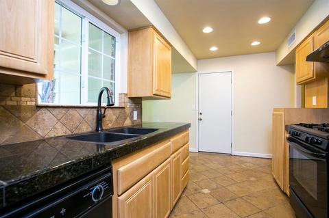 5829 Topp Ct, Carmichael, CA 95608 photo 6